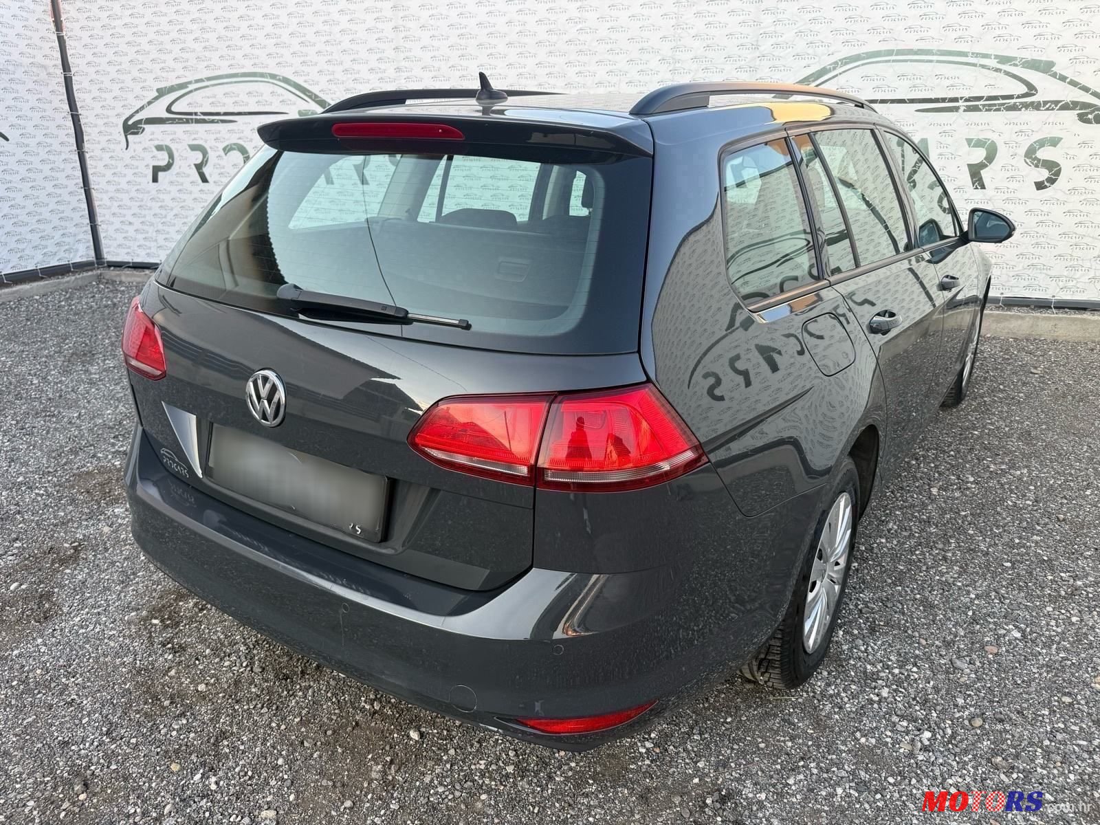 2016' Volkswagen Golf VII Variant photo #5