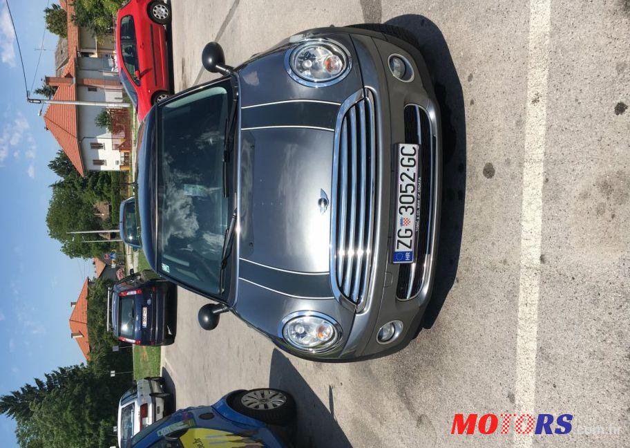 2009' MINI Cooper Mini One photo #1