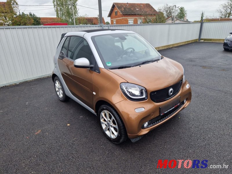 2016' Smart Fortwo photo #2