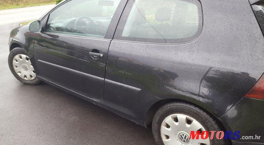 2004' Volkswagen Golf V 1,9 Tdi photo #1