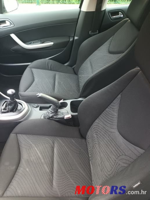 2011' Peugeot 308 1,6 Hdi photo #6