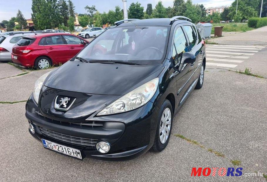 2009' Peugeot 207 Sw 1,4 Vti photo #1