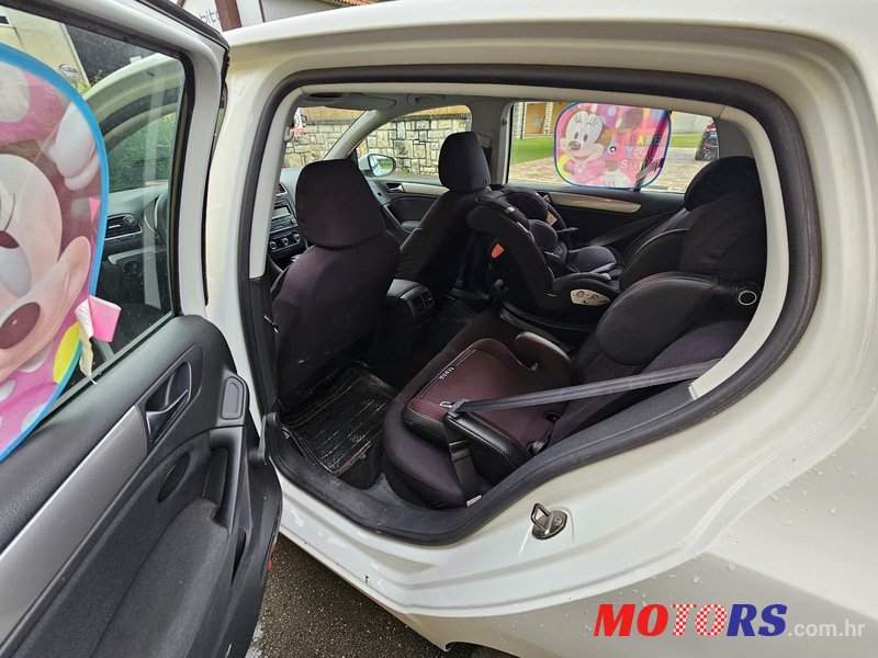 2009' Volkswagen Golf VI 2,0 Tdi photo #6