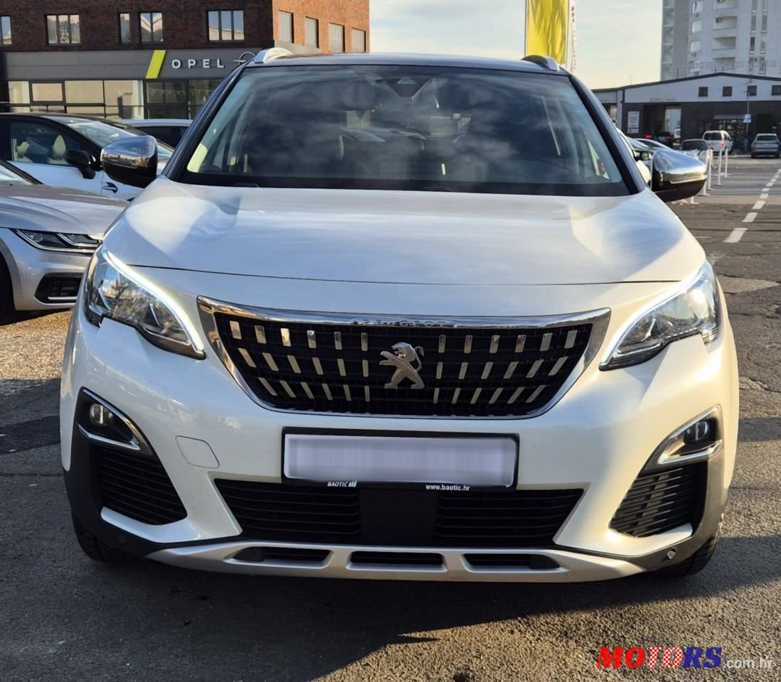 2020' Peugeot 3008 1,5 Bluehdi 130 S&S photo #2