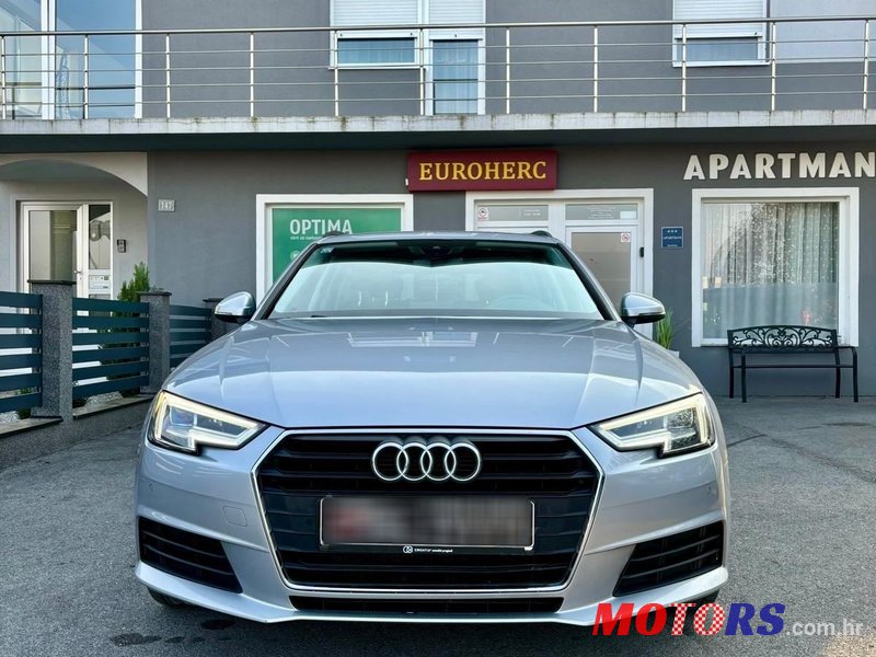 2019' Audi A4 Avant photo #5