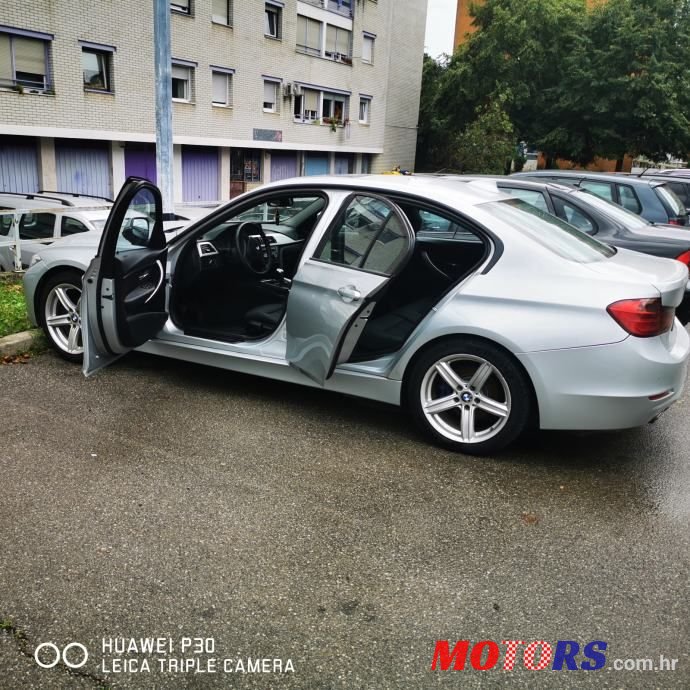 2012' BMW Serija 3 318D photo #6