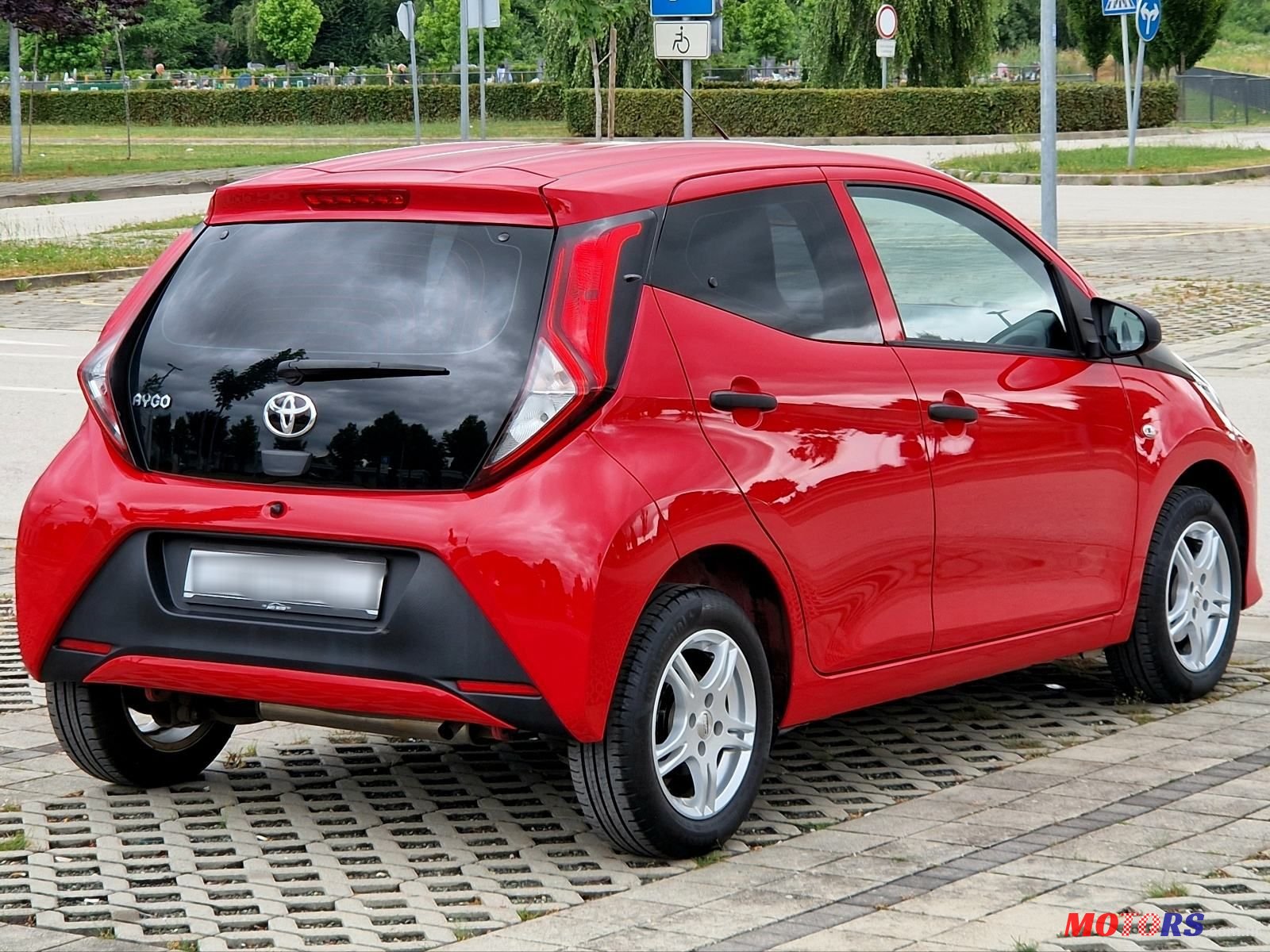 2020' Toyota Aygo 1,0 photo #6