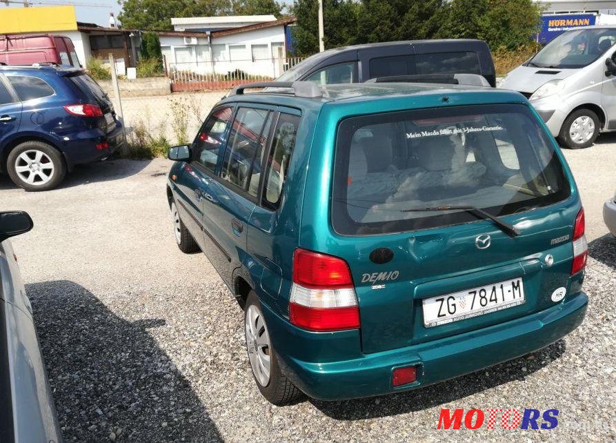 1999' Mazda Demio 1,4 I photo #3