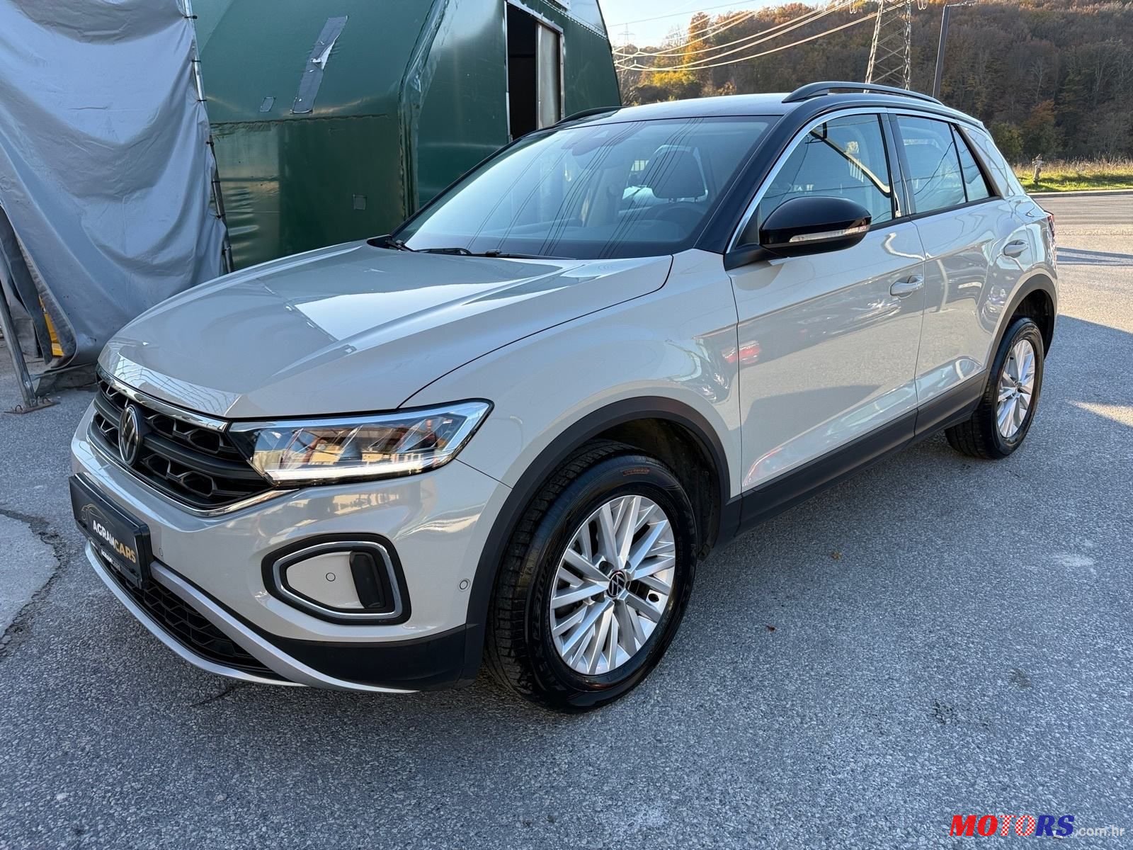 2022' Volkswagen T-Roc 2,0 photo #3
