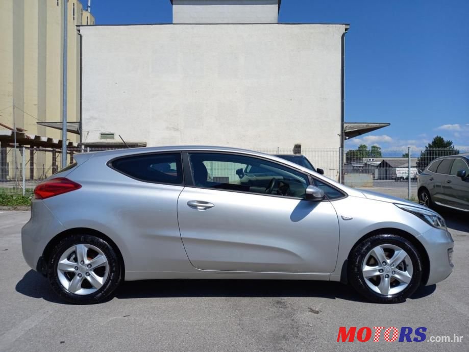 2015' Kia Pro Ceed photo #6