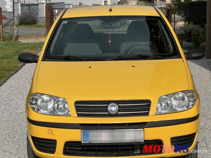 2004' Fiat Punto photo #2
