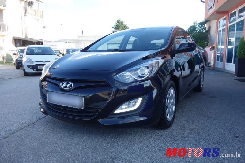 2013' Hyundai i30 photo #3