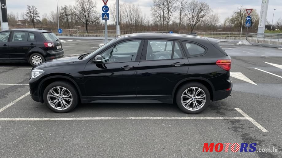 2017' BMW X1 Xdrive18D photo #5