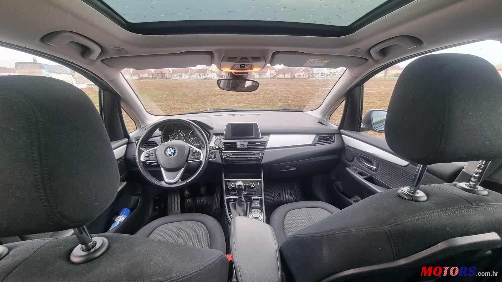 2015' BMW Serija 2 218D photo #3