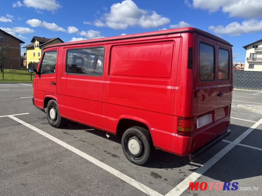 1994' Mercedes-Benz Mb-100 photo #6