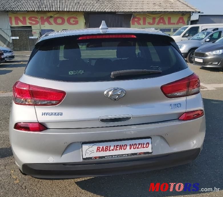 2018' Hyundai i30 photo #5