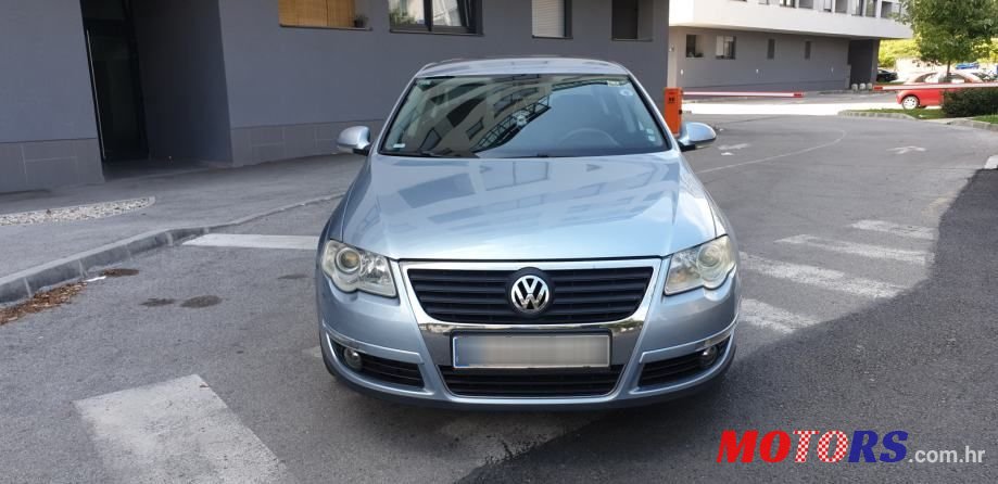 2005' Volkswagen Passat 2,0 Tdi photo #2