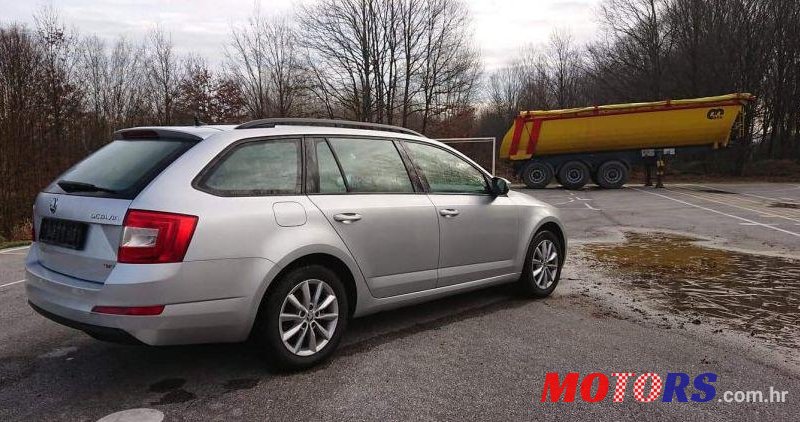 2014' Skoda Octavia Combi photo #1