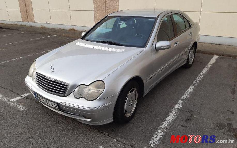 2002' Mercedes-Benz C-Klasa 220 photo #1