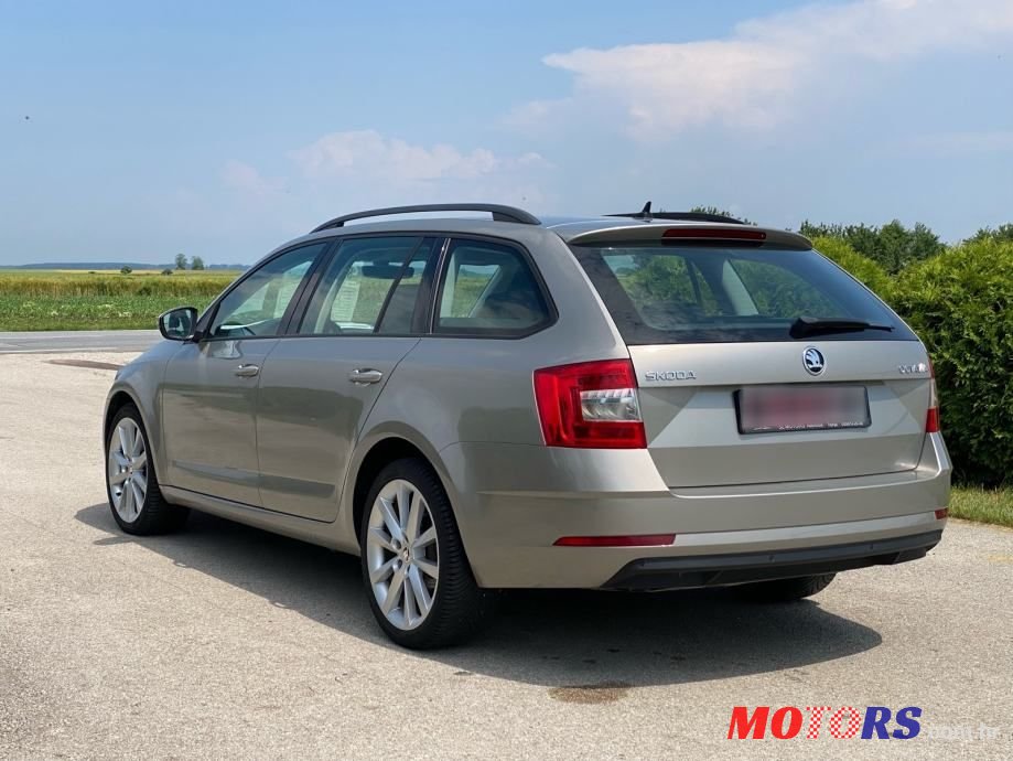 2019' Skoda Octavia Combi photo #4