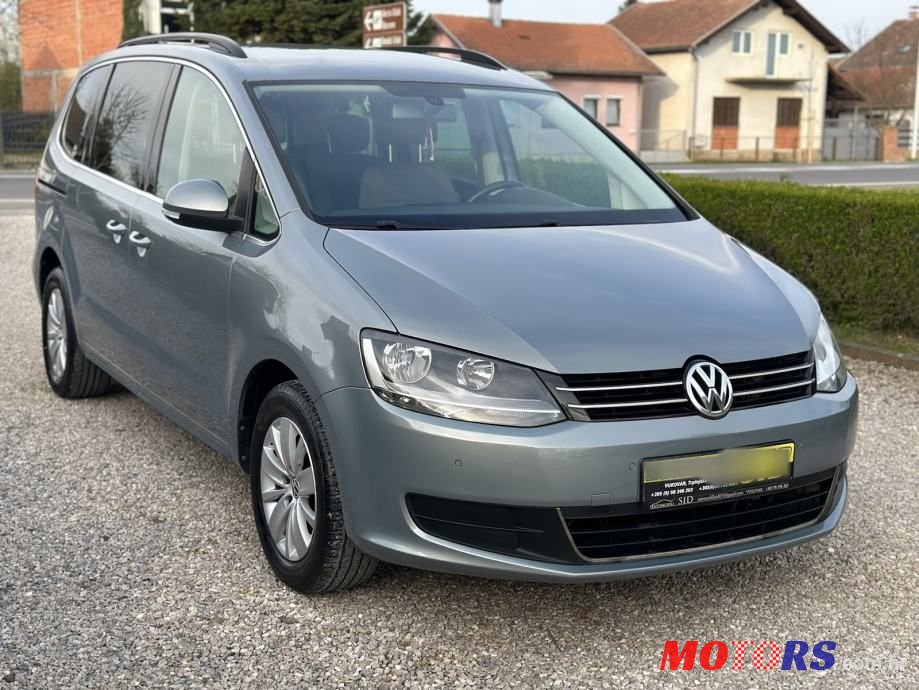 2011' Volkswagen Sharan 2,0 Tdi photo #5