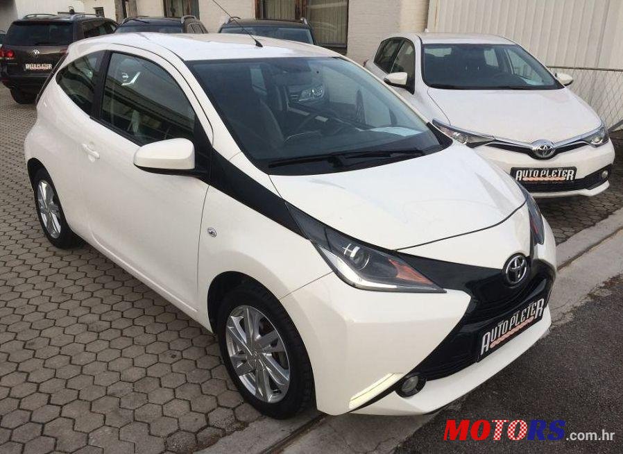 2016' Toyota Aygo 1,0 photo #1