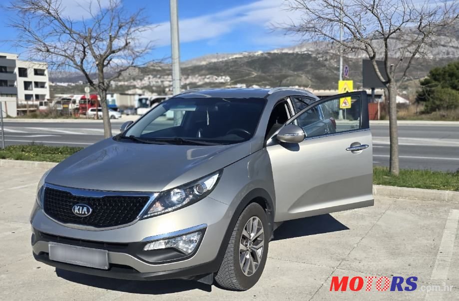 2015' Kia Sportage 2Wd 1,7 Crdi photo #2