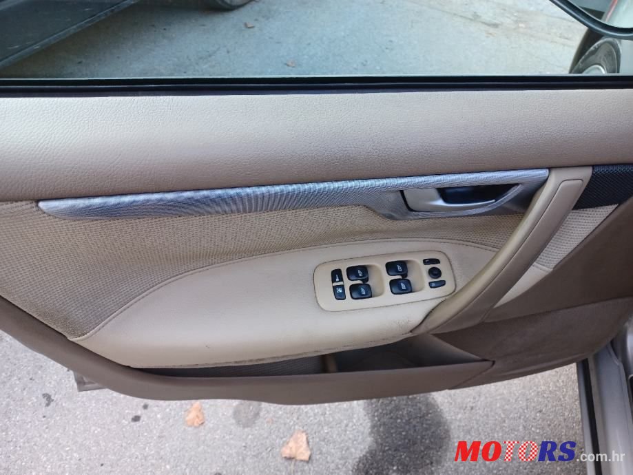 2005' Volvo S60 2,4 D photo #6