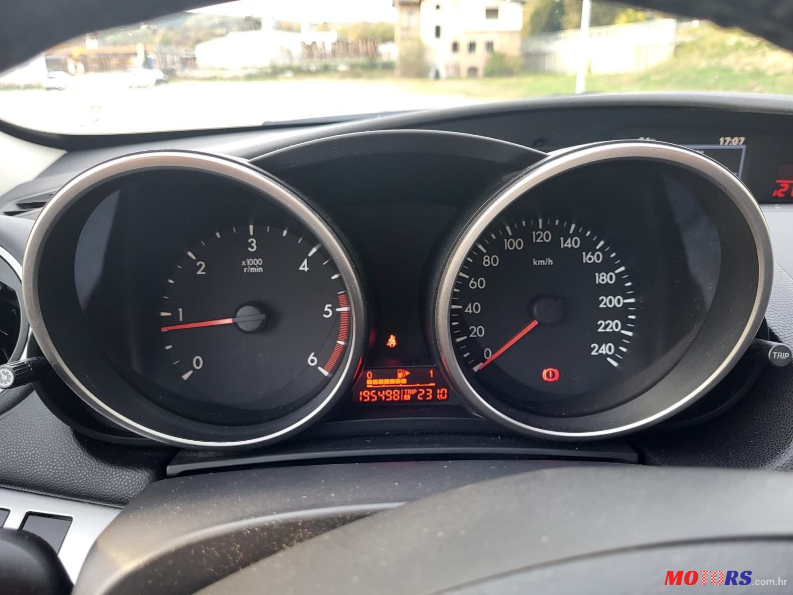 2011' Mazda 3 Sport photo #6