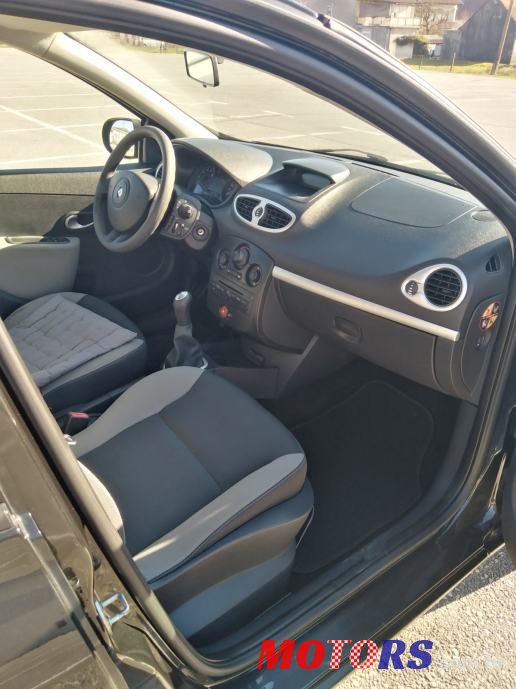 2011' Renault Clio 1,2 16V photo #6