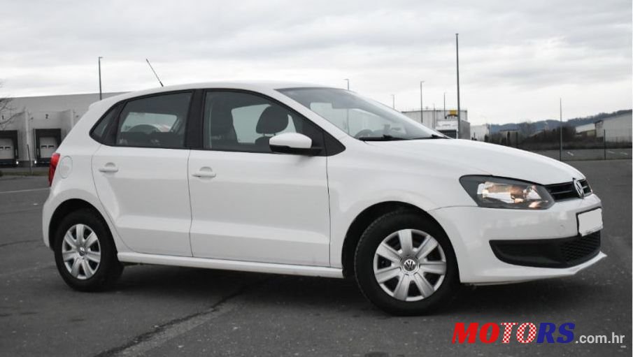 2013' Volkswagen Polo 1,2 Tdi photo #1