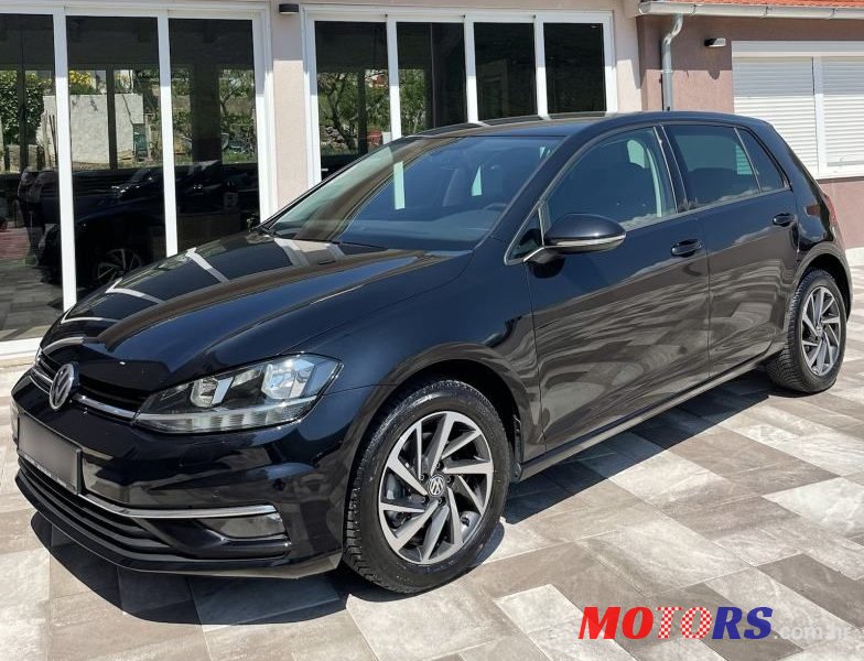 2017' Volkswagen Golf 7 1,6 Tdi Bmt photo #1