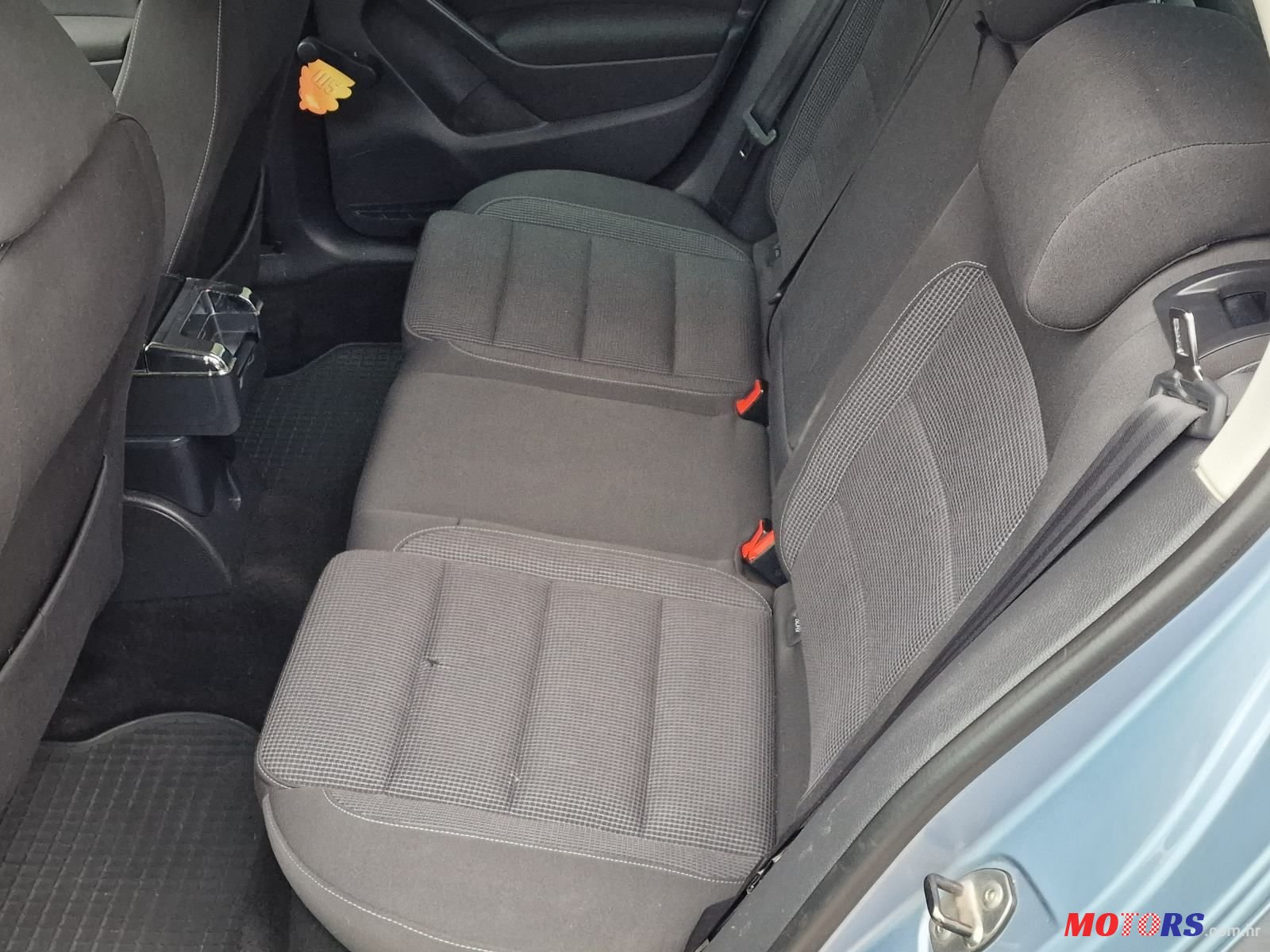 2009' Volkswagen Golf VI 2,0 Tdi photo #5