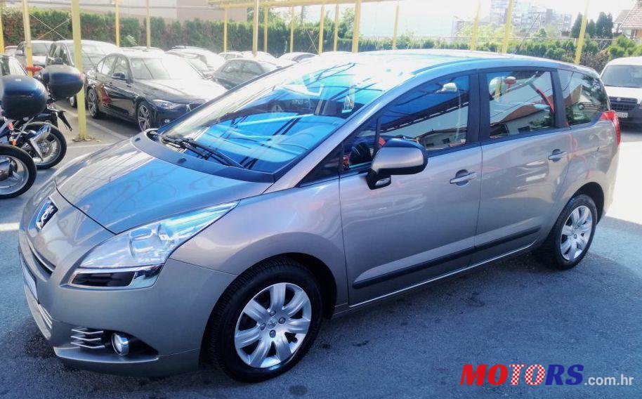 2012' Peugeot 5008 1,6 Hdi photo #2