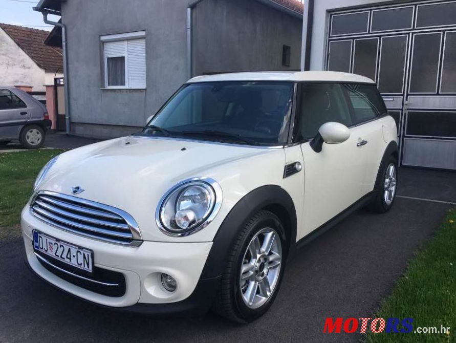 2013' MINI Clubman Cooper D photo #1