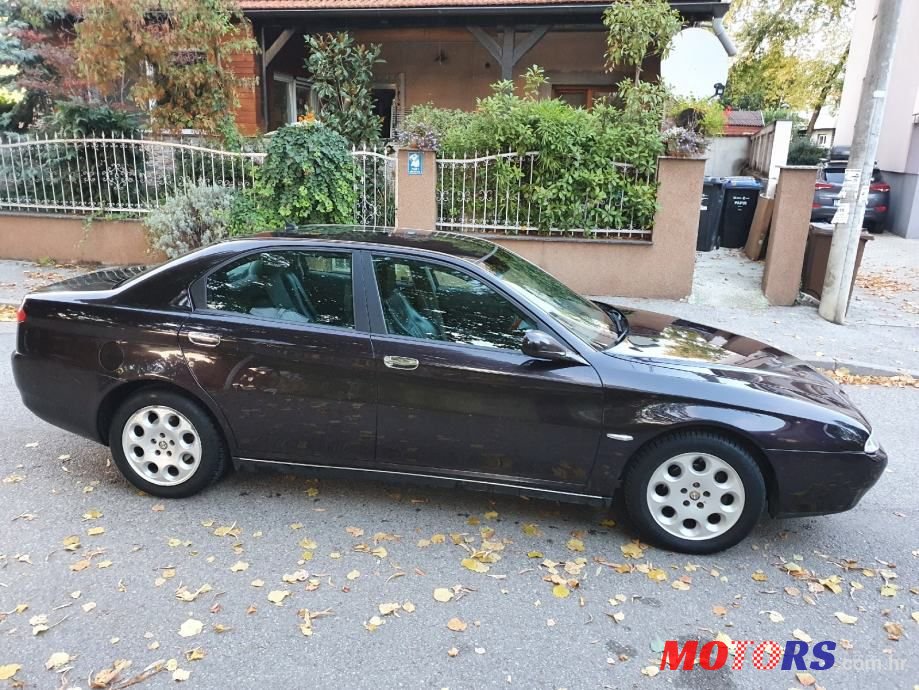 2002' Alfa Romeo 166 2,4 Jtd photo #5