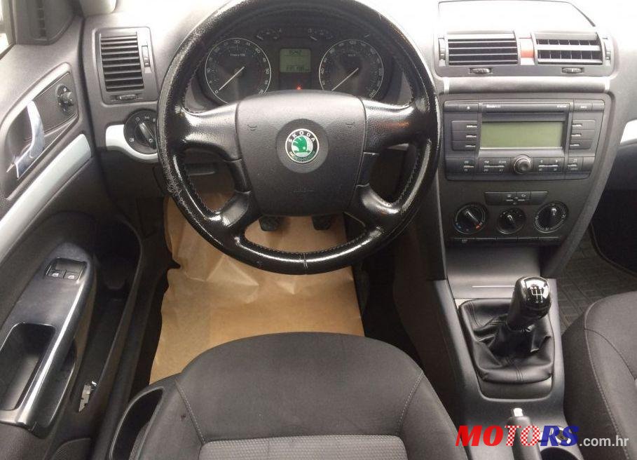 2007' Skoda Octavia 1,9 Tdi photo #2