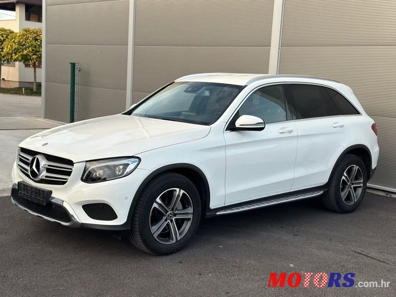 2018' Mercedes-Benz GLC 220 D photo #2