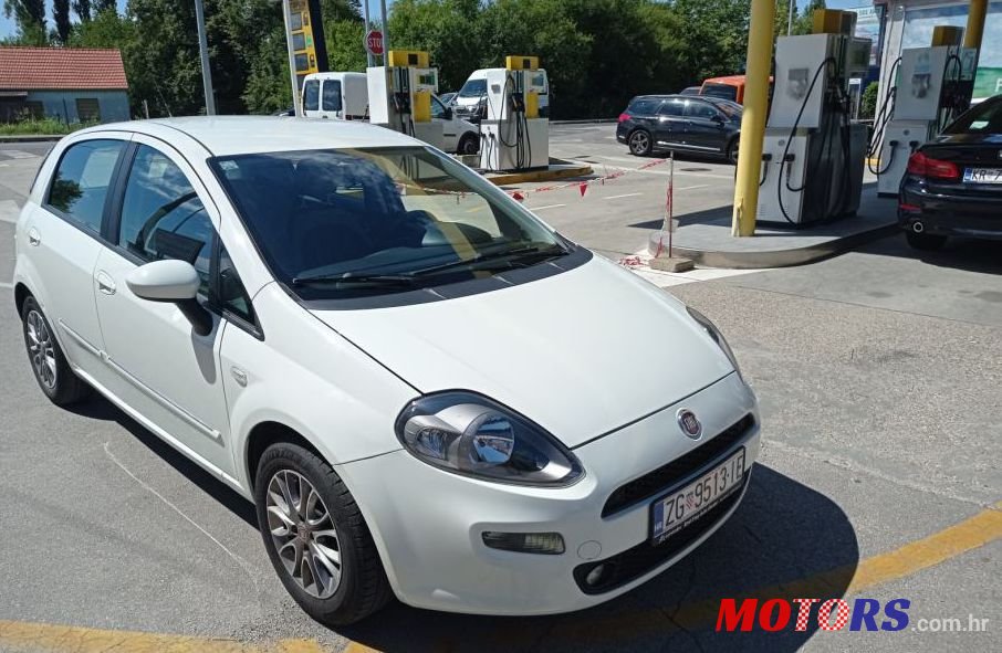 2012' Fiat Punto Evo S&S 1,3 Multijet 16V photo #1