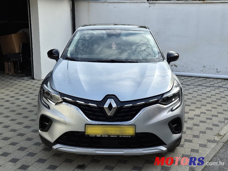 2021' Renault Captur Tce photo #2