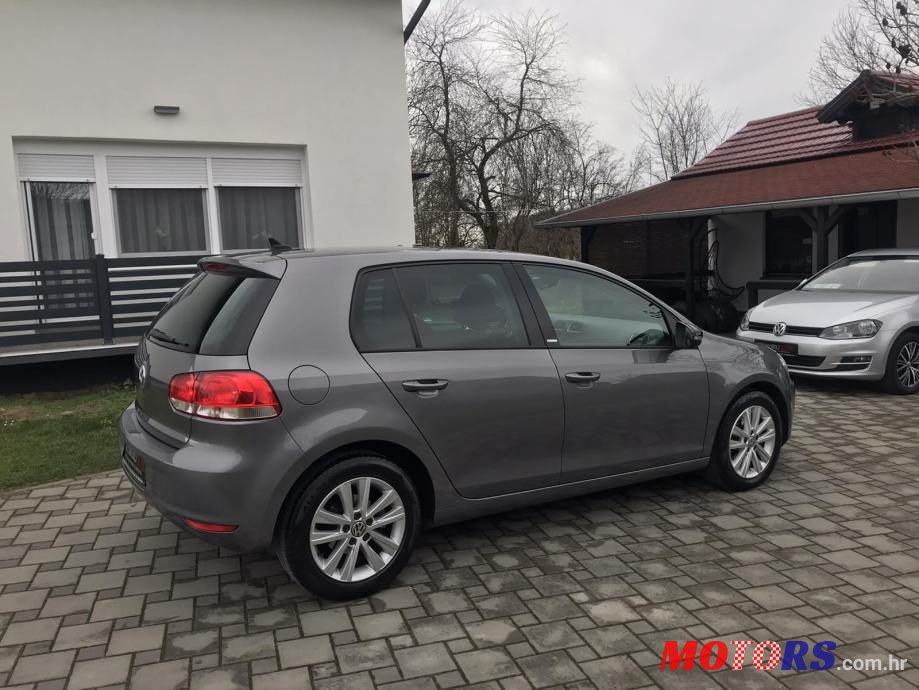 2011' Volkswagen Golf 6 1,6 Tdi photo #3