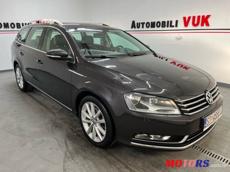 2011' Volkswagen Passat 2,0 Tdi Bmt photo #1
