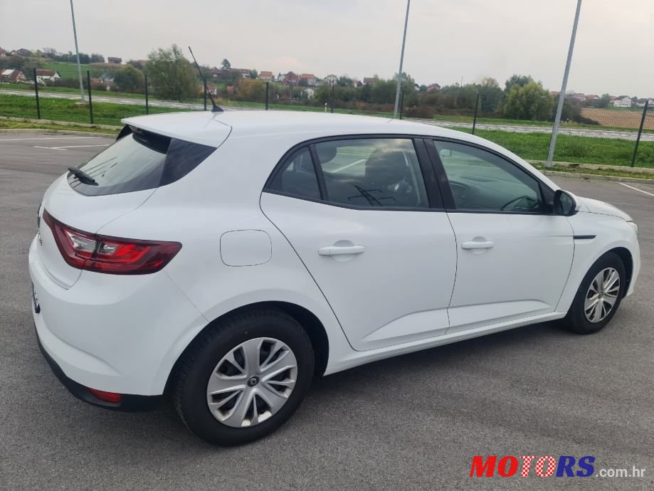 2017' Renault Megane Dci 90 photo #5