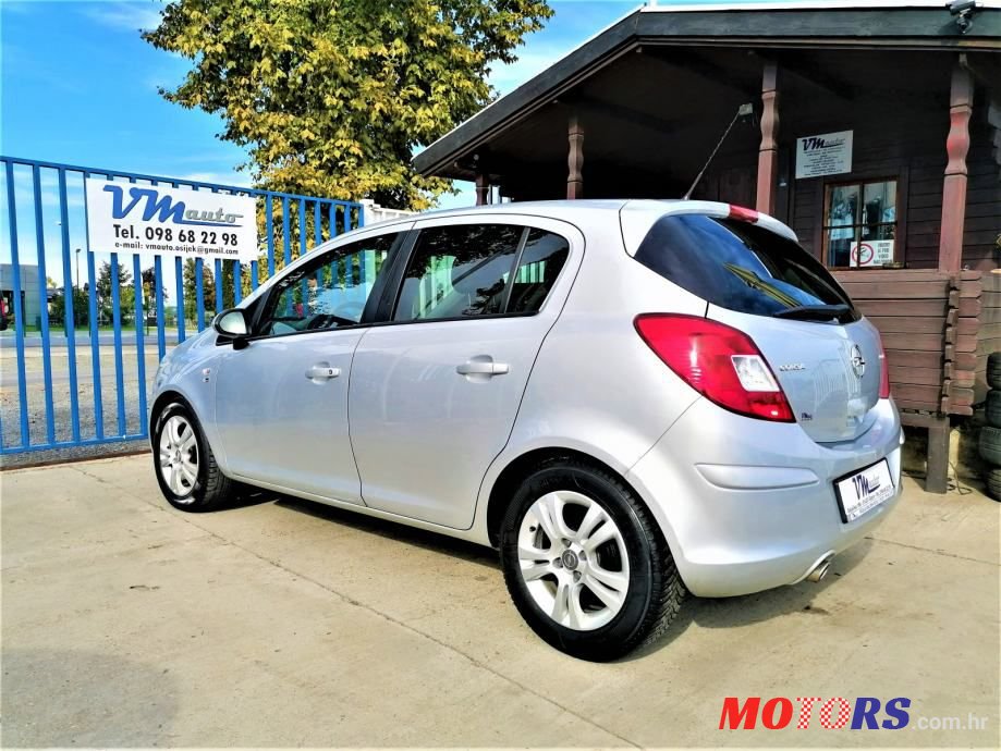 2012' Opel Corsa photo #5