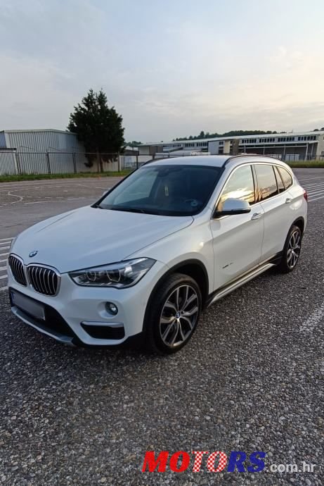 2017' BMW X1 20D photo #2