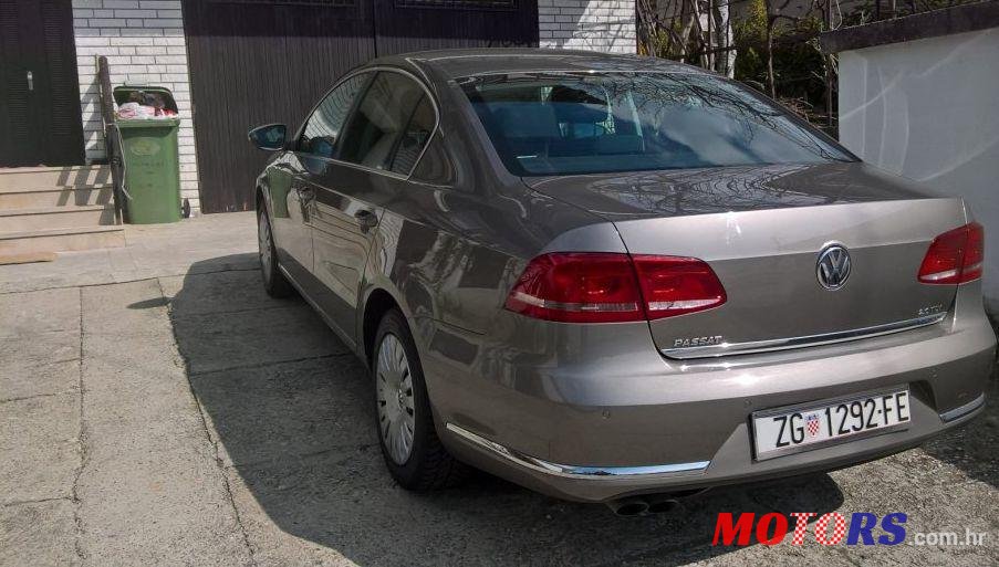 2011' Volkswagen Passat 2,0 Tdi photo #2