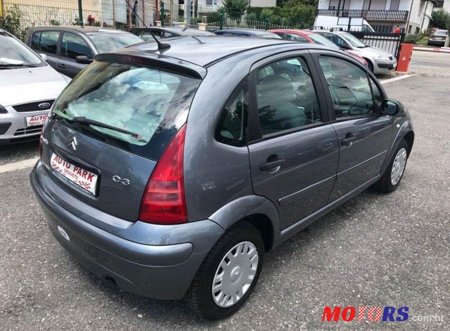 2004' Citroen C3 1,4 Hdi photo #2