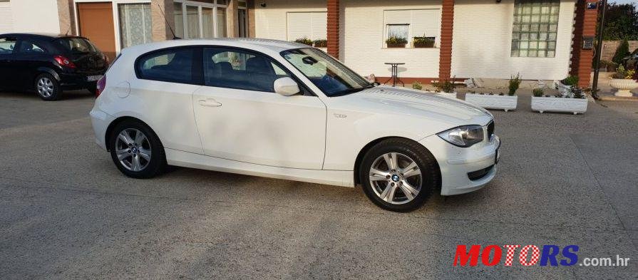 2012' BMW Serija 1 118D photo #1