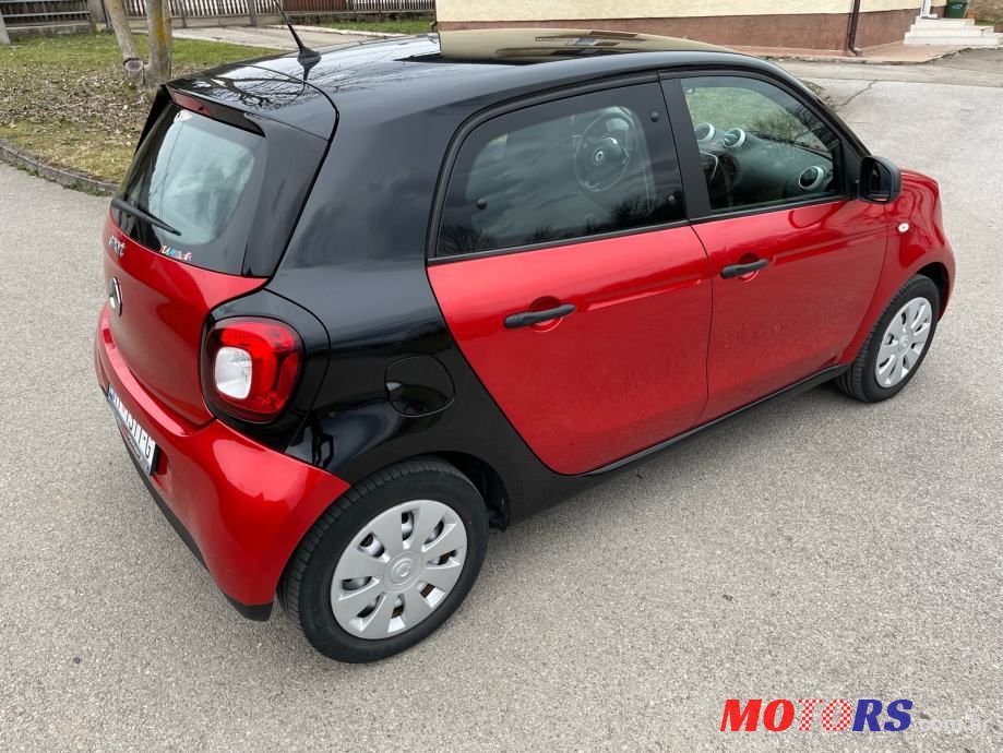 2015' Smart Forfour 1.0 photo #3