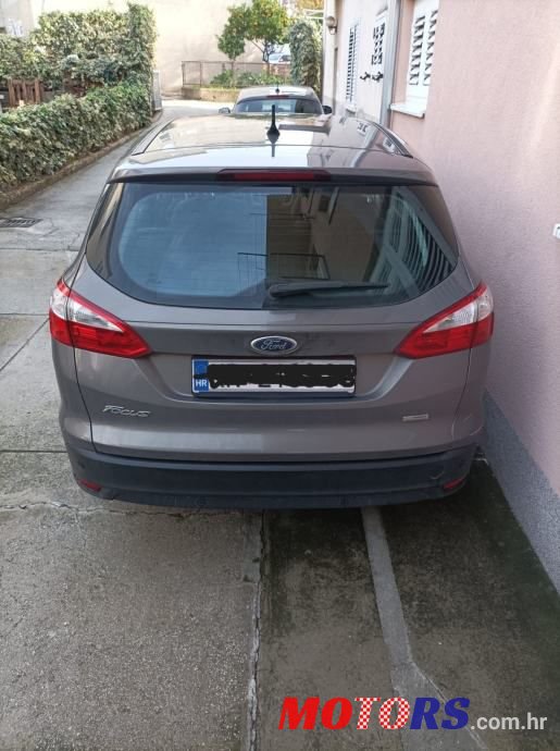 2012' Ford Focus Karavan photo #2